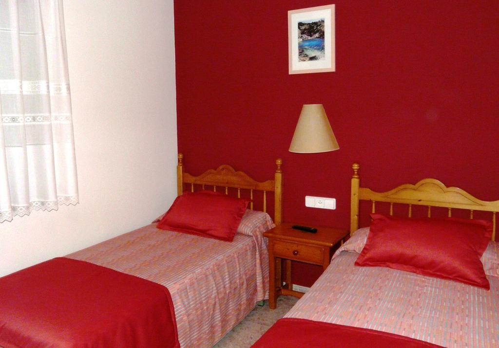 Hostal Rural Casa Castro Alberuela de la Liena Bilik gambar