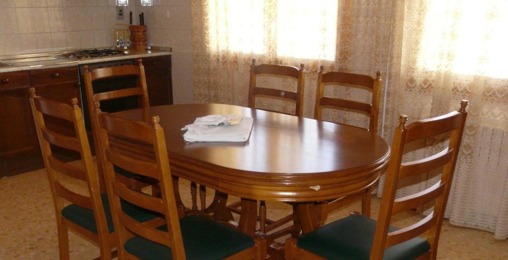Hostal Rural Casa Castro Alberuela de la Liena Luaran gambar