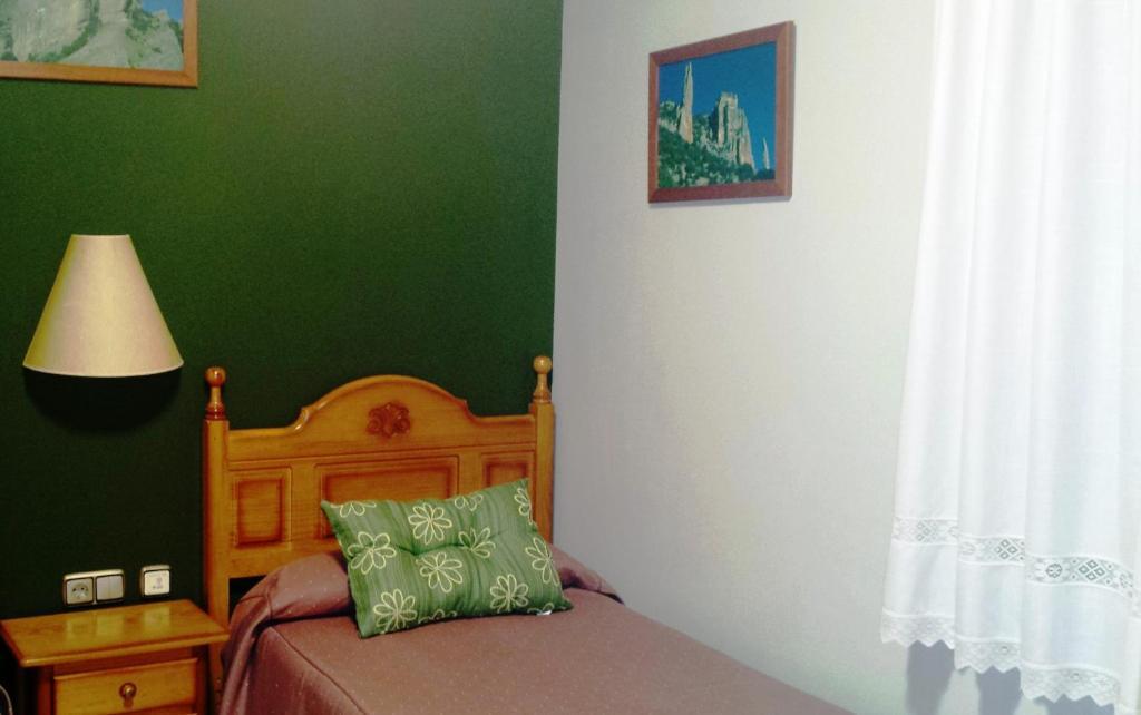 Hostal Rural Casa Castro Alberuela de la Liena Luaran gambar