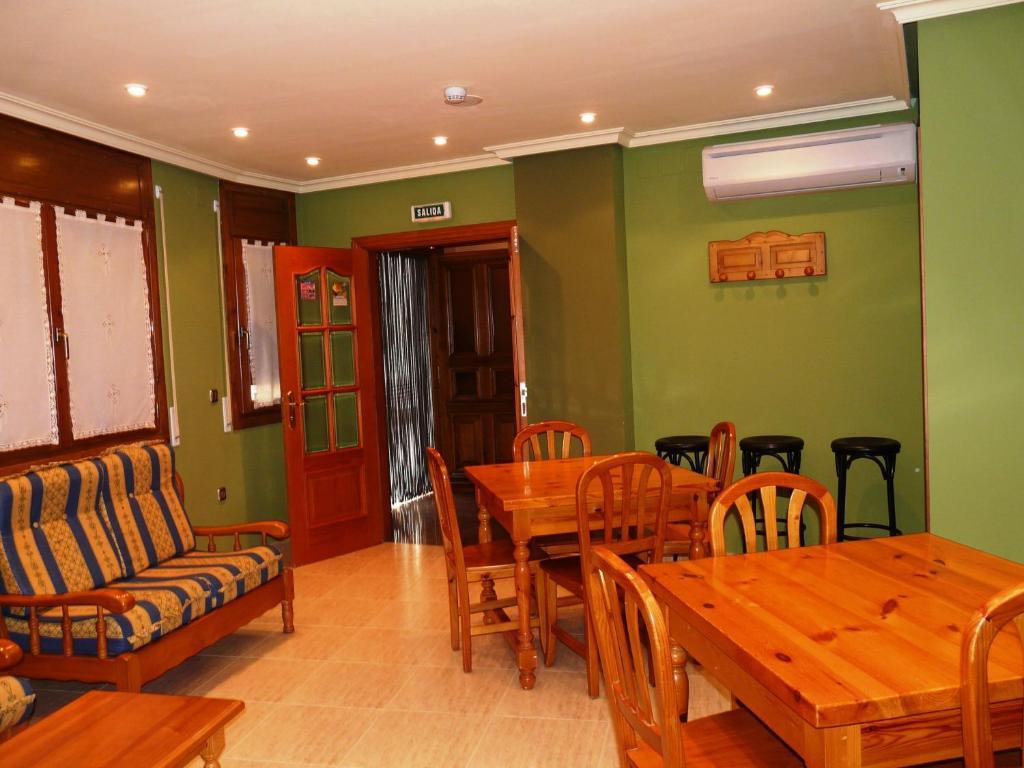 Hostal Rural Casa Castro Alberuela de la Liena Luaran gambar